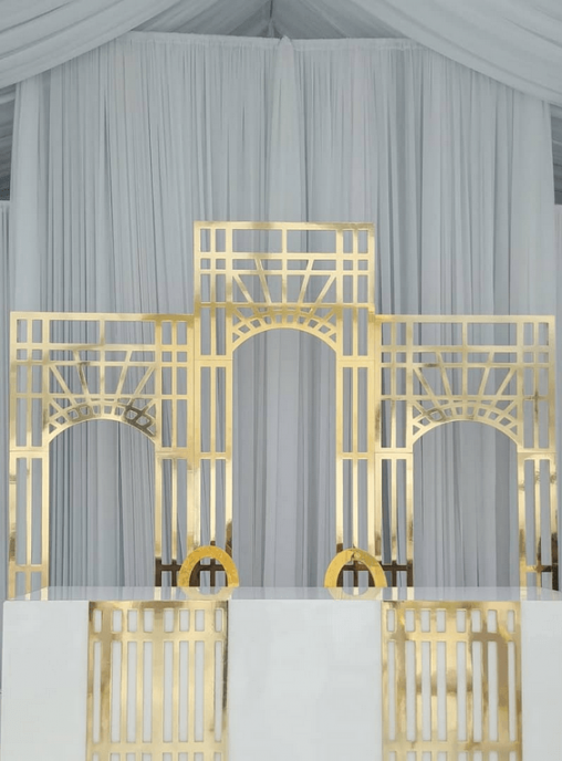 Royal Gold backdrop, head table luxury decor.