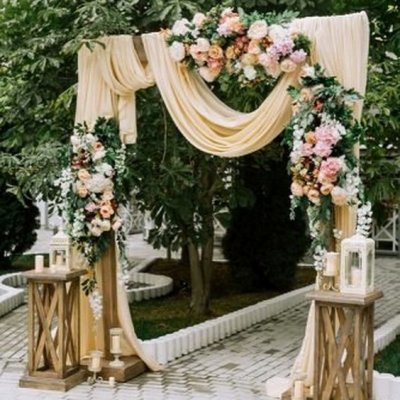 Wooden square double arch